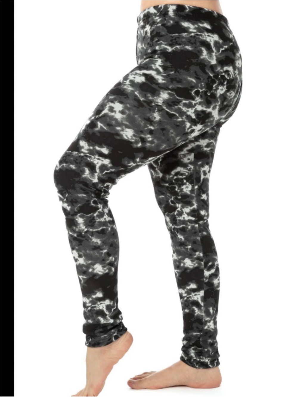 Just cozy Tie-Dye black & White fur lined Leggings size xs/s